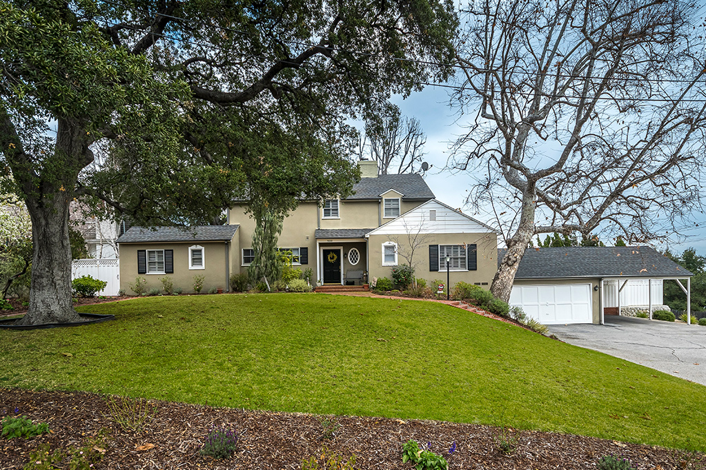 5210 La Cañada Blvd BEFORE